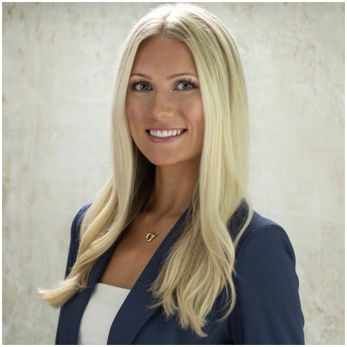 Alivia Myers, Comparion Insurance Agent