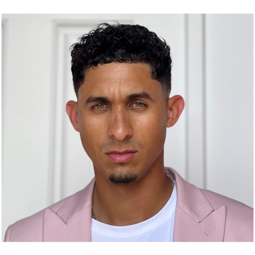 Ariel Vargas, Comparion Insurance Agent