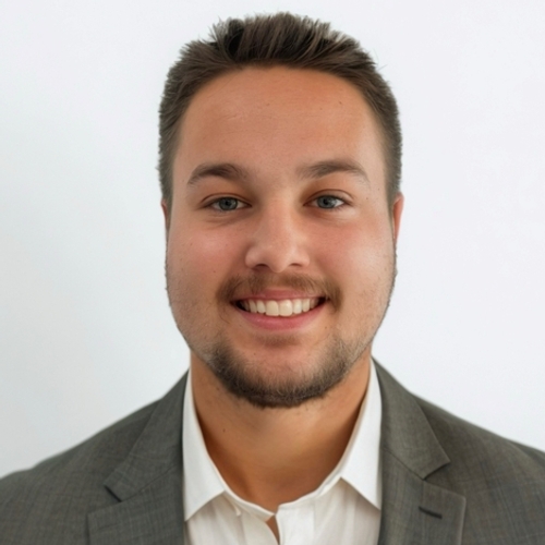 Chase Petersen, Comparion Insurance Agent