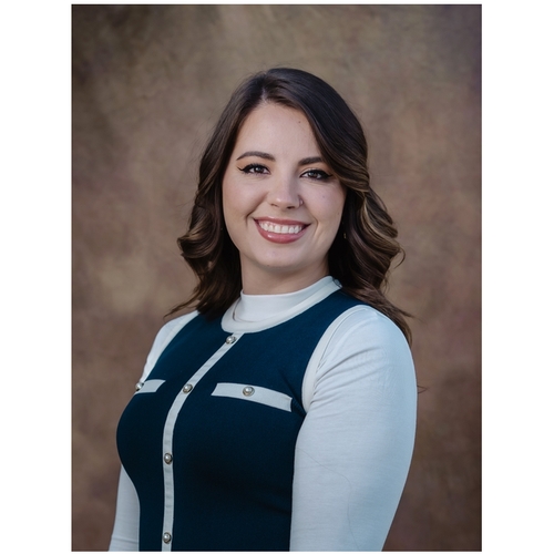 Nina Nanopoulos, Comparion Insurance Agent