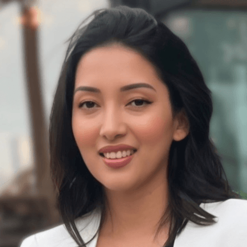 Deysi Fajardo, Comparion Insurance Agent