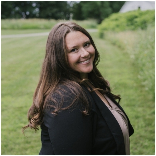 Hannah Doble, Comparion Insurance Agent