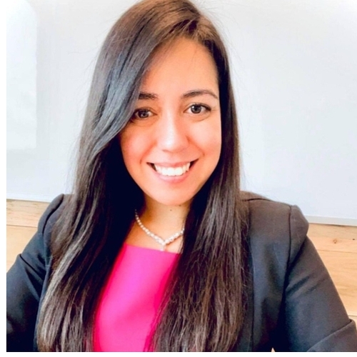 Mariana Praiz Mendez, Comparion Insurance Agent