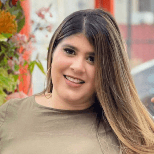 Maxine Melo, Comparion Insurance Agent
