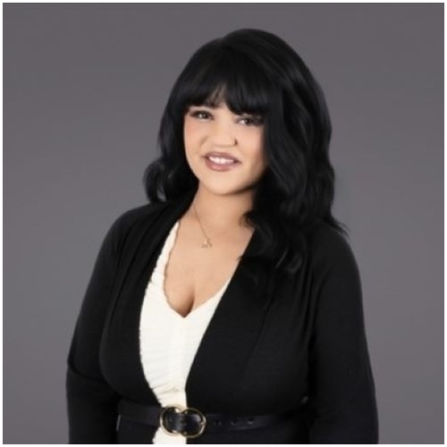 Monique Castro, Comparion Insurance Agent