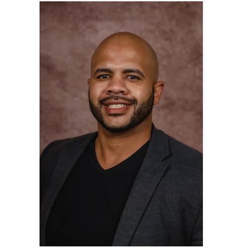 Rafael Silvestre-Dalmasi, Comparion Insurance Agent