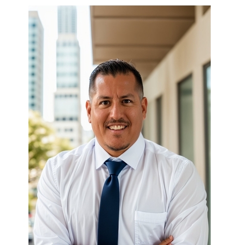 Raul Perez, Comparion Insurance Agent