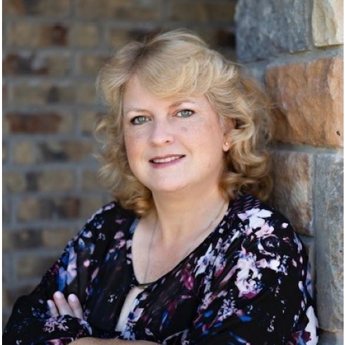 Susan Dennis, Comparion Insurance Agent