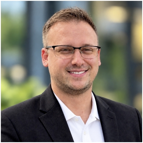 Zachary Sanzotta, Comparion Insurance Agent