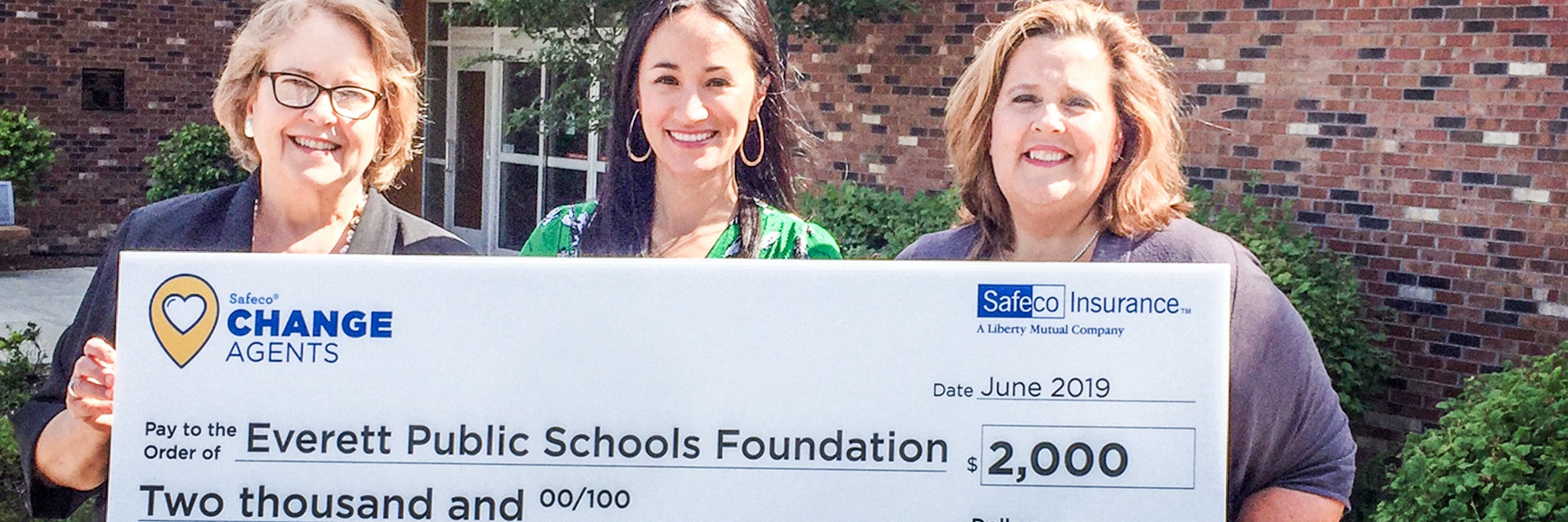 Safeco donates $2000 to Everett Public Schools Foundation Safeco donates $2000 to Everett Public Schools Foundation